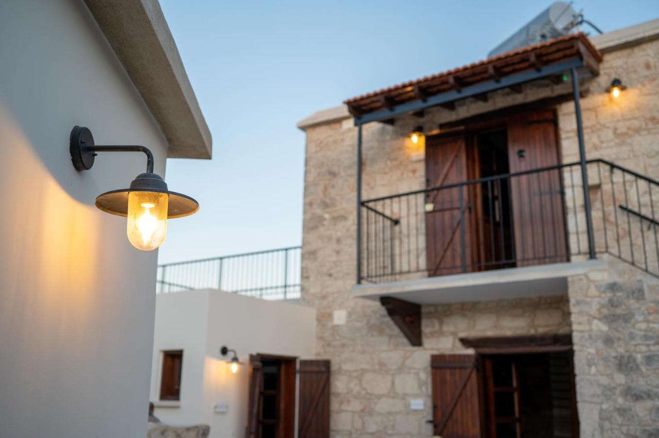 Droshia Traditional Homes, Coco-Mat Full Experience Dhrousha Exterior photo